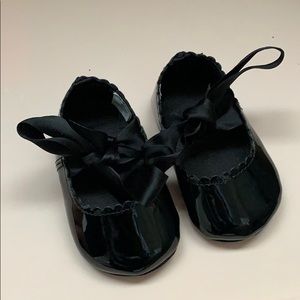 Size 1 faux patten leather shoes with ribbon tie